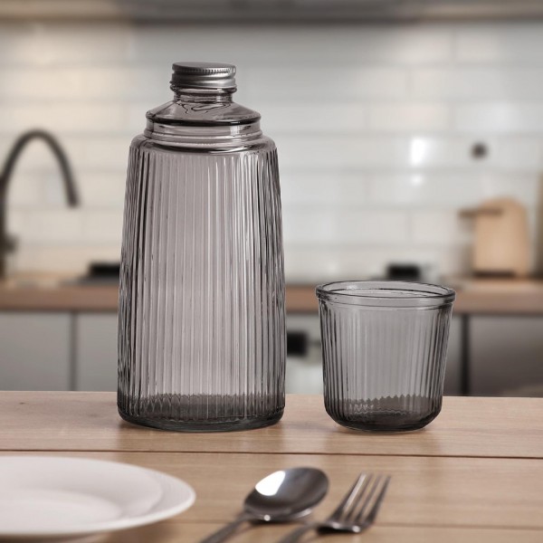 GARRAFA COM COPO VIDRO PRETA